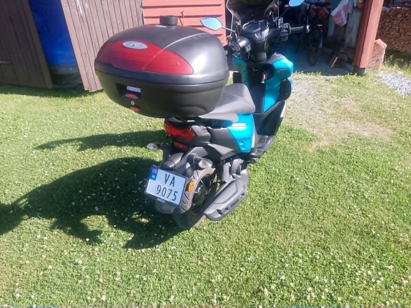 Yamaha RayZR 3 of 5