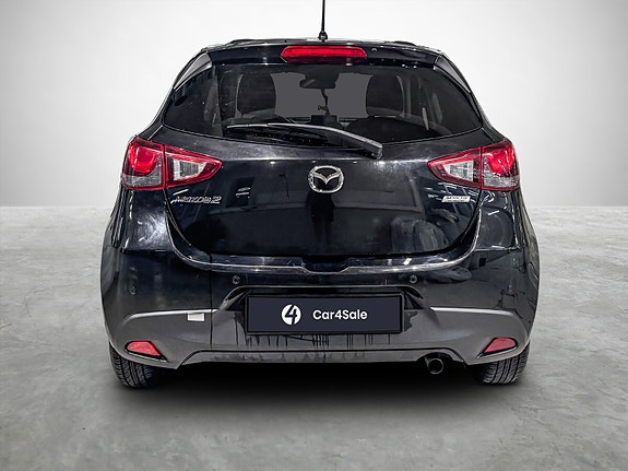 Mazda 2 4 of 5