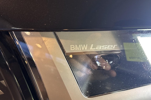 BMW iX 2 of 5