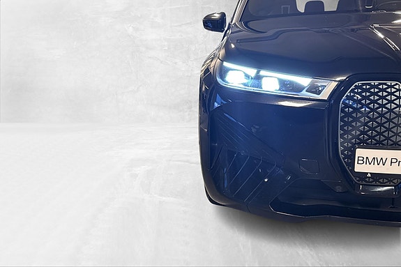 BMW iX 5 of 5