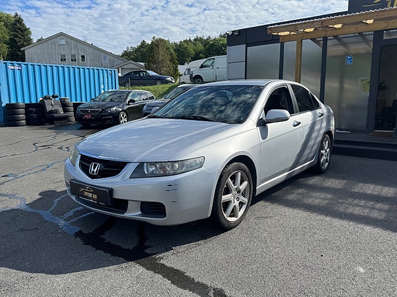 Honda Accord 2 of 27