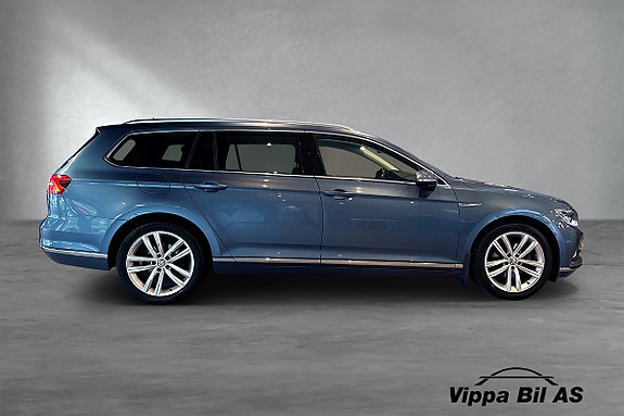 Volkswagen Passat 8 of 29