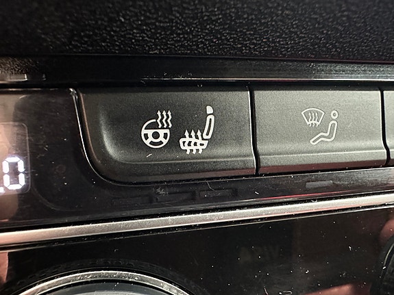 Volkswagen Passat 20 of 29