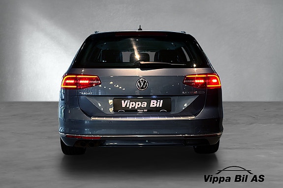 Volkswagen Passat 6 of 29