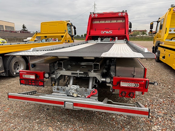 Volvo FL 240 3 of 5