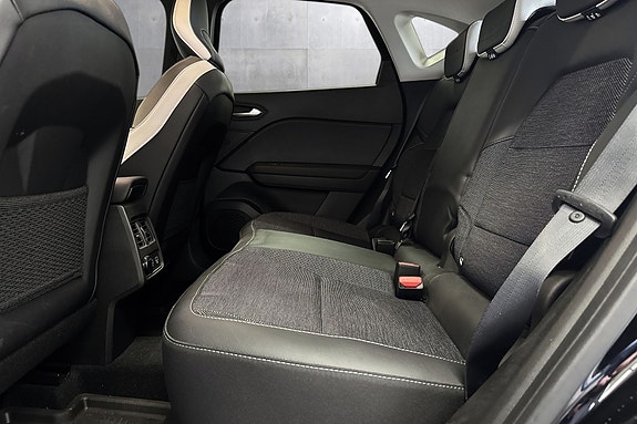 Renault Captur 14 of 30