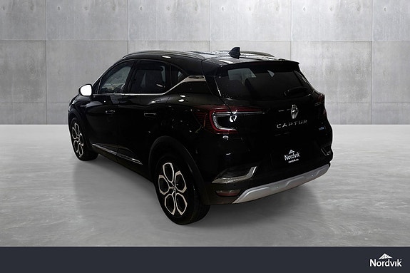 Renault Captur 3 of 30