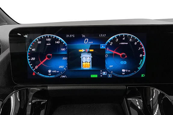 Mercedes-Benz B250 e 8 of 13