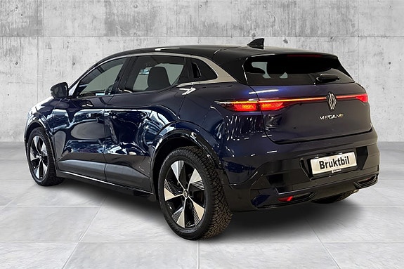 Renault Megane E-Tech 4 of 5