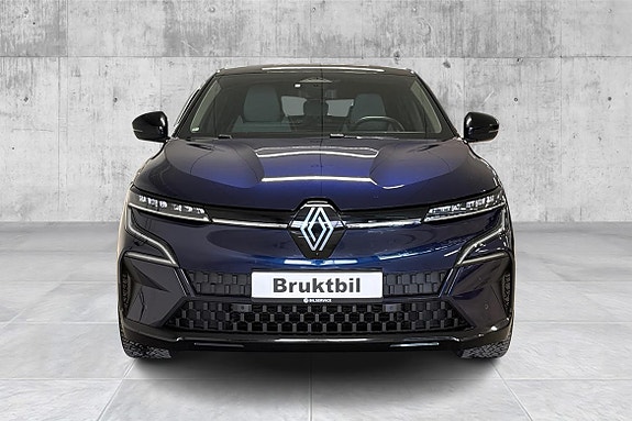Renault Megane E-Tech 2 of 5