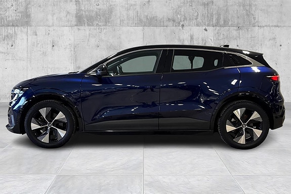 Renault Megane E-Tech 3 of 5