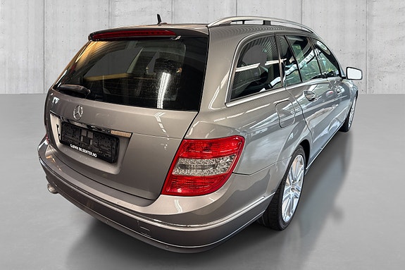 Mercedes-Benz C250 d 3 of 22