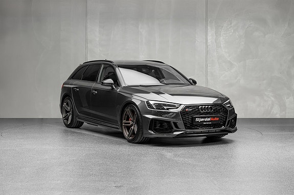 Audi RS4 12 of 30