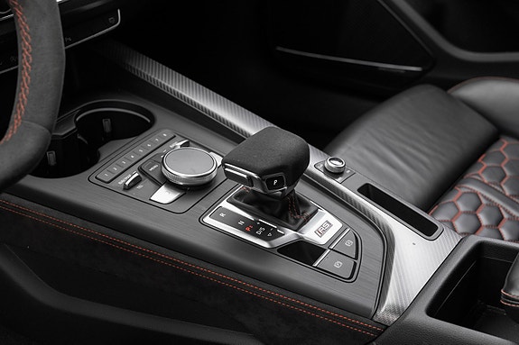 Audi RS4 25 of 30