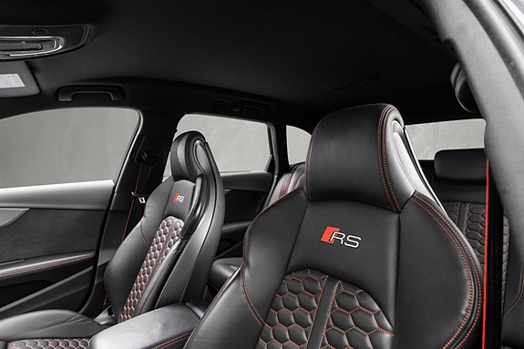 Audi RS4 28 of 30