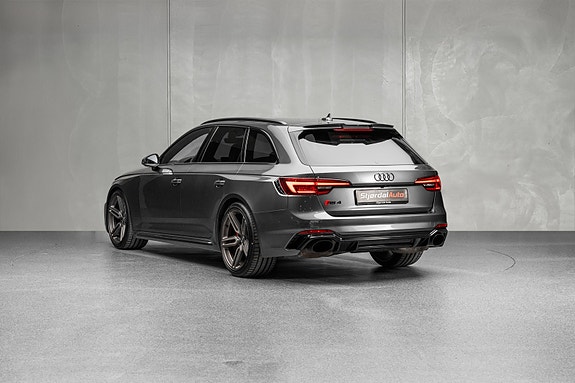 Audi RS4 6 of 30