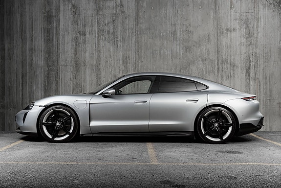 Porsche Taycan 2 of 5