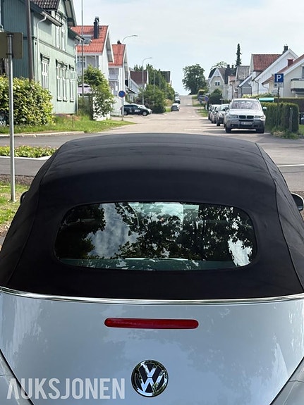 Volkswagen Beetle 5 of 5