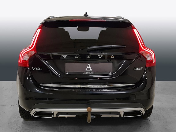 Volvo V60 13 of 30