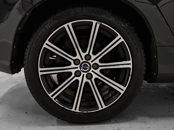 Volvo V60 12 of 30