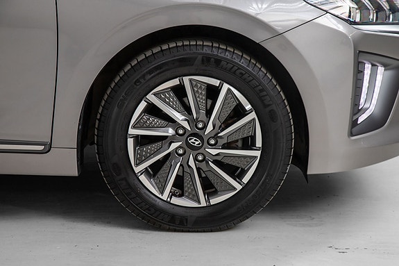 Hyundai IONIQ 6 of 22