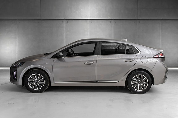 Hyundai IONIQ 7 of 22