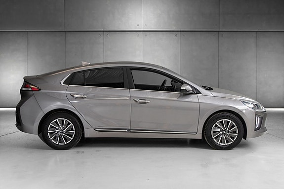 Hyundai IONIQ 5 of 22