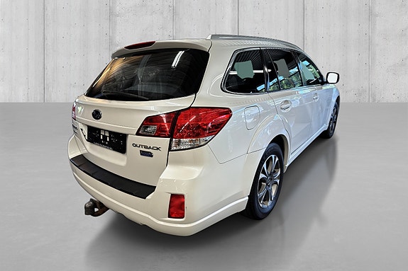 Subaru Outback 4 of 5
