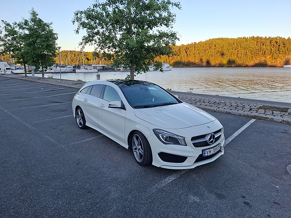 Mercedes-Benz CLA180 3 of 5