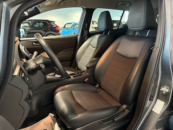 Nissan Leaf 10 of 18