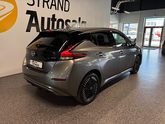 Nissan Leaf 4 of 5