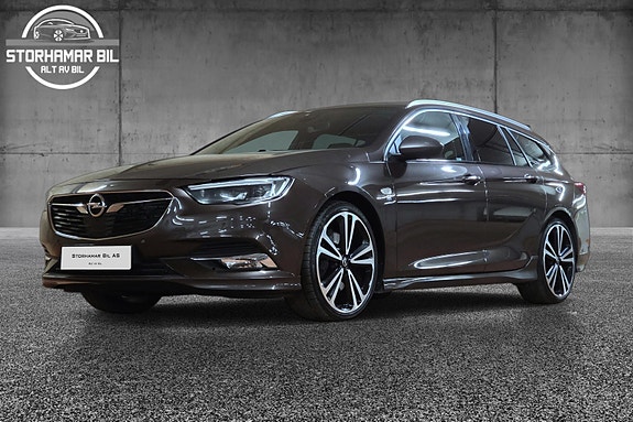 Opel Insignia 2 of 5