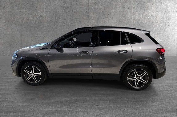 Mercedes-Benz EQA300 4 of 5