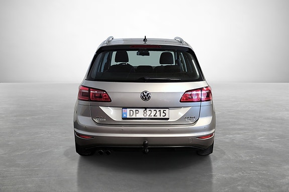Volkswagen Golf Sportsvan 3 of 5