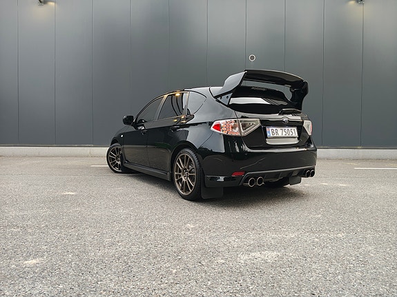 Subaru Impreza 3 of 13