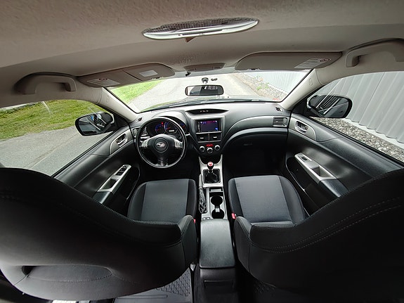 Subaru Impreza 12 of 13