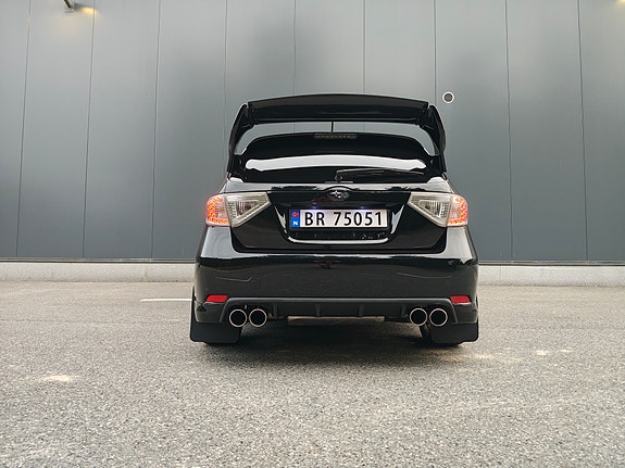 Subaru Impreza 5 of 13