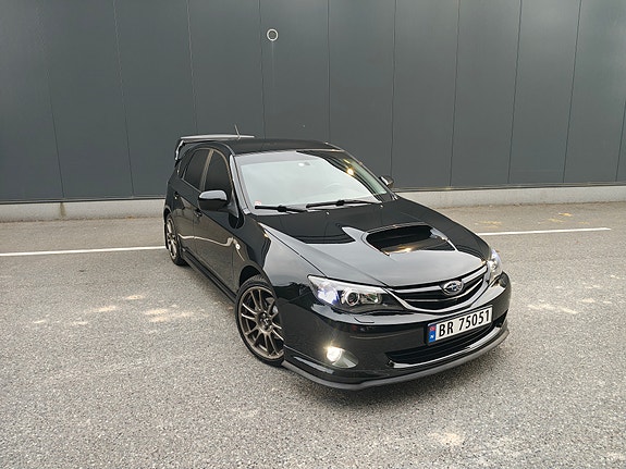 Subaru Impreza 4 of 13