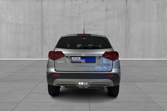 Suzuki Vitara 4 of 5