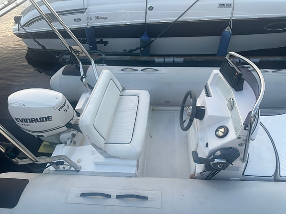 Arimar Pioneer 500 RIB med Evinrude e-tech 75 HK,  kart/ekkolodd, båthenger. 5 of 5