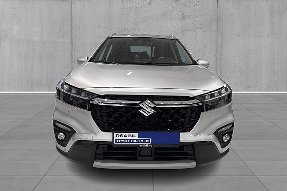 Suzuki S-Cross 2 of 5