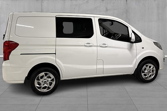 BYD T3 6 of 18