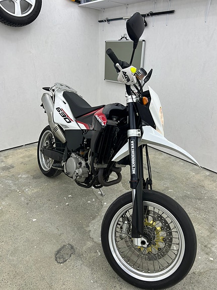 Husqvarna SM 630 3 of 5