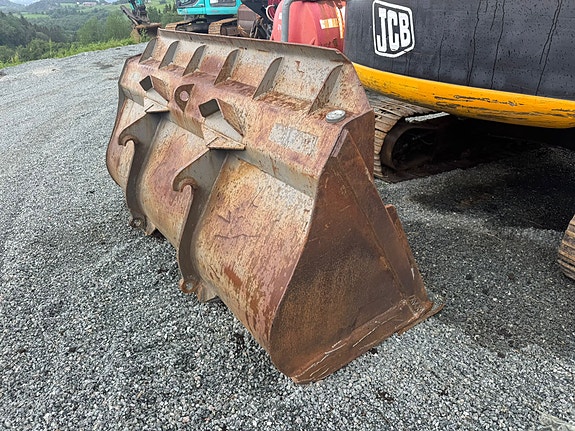 Volvo L120 SKuffe 4 of 4