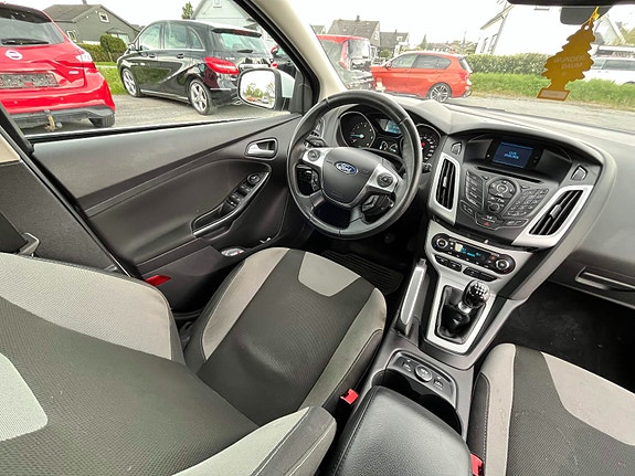 Ford Focus 11 of 13