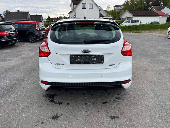 Ford Focus 6 of 13