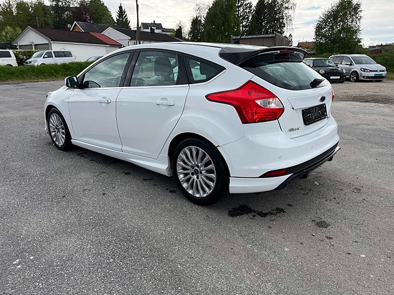 Ford Focus 5 of 13