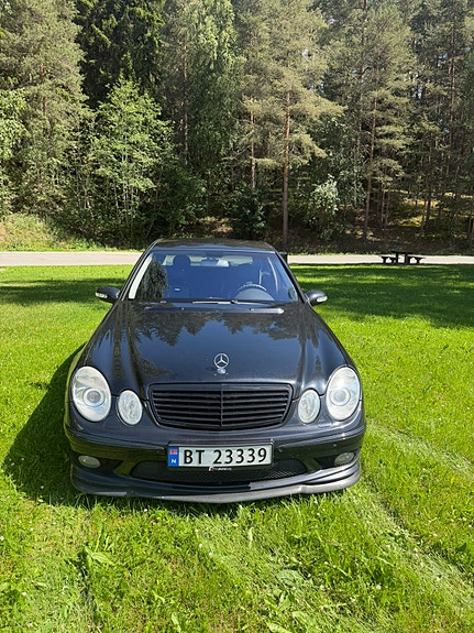 Mercedes-Benz E55 2 of 5