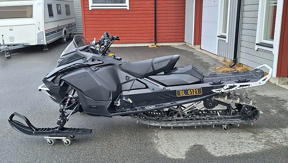 Ski-doo Backcountry Adrenaline 600R E-TEC 16-års modell 2 of 5