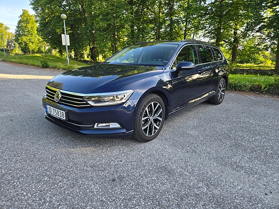Volkswagen Passat 11 of 30